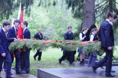 image048