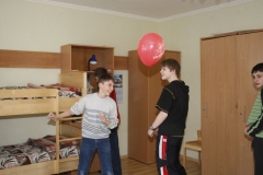 041